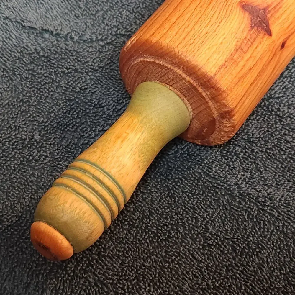Vintage Hardwood Rolling Pin w/Green Grooved Turning Handles Circa 1950s-1960s